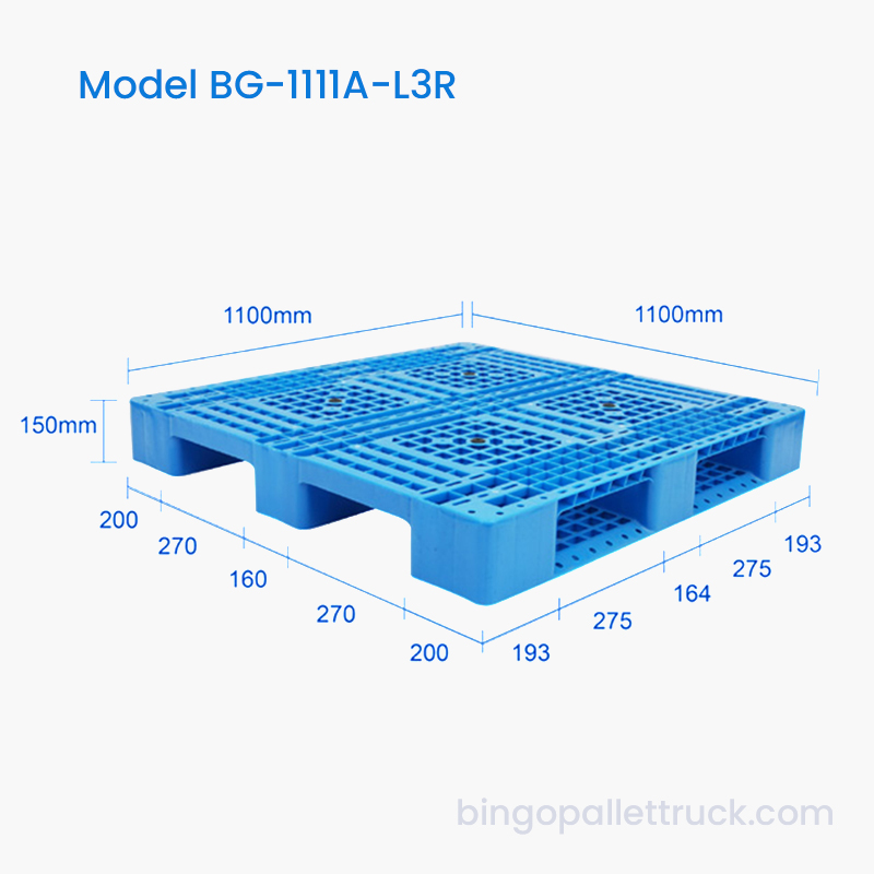 Pallet in plastica a 3 guide con ingresso a 4 vie da 1.100×1.100 mm