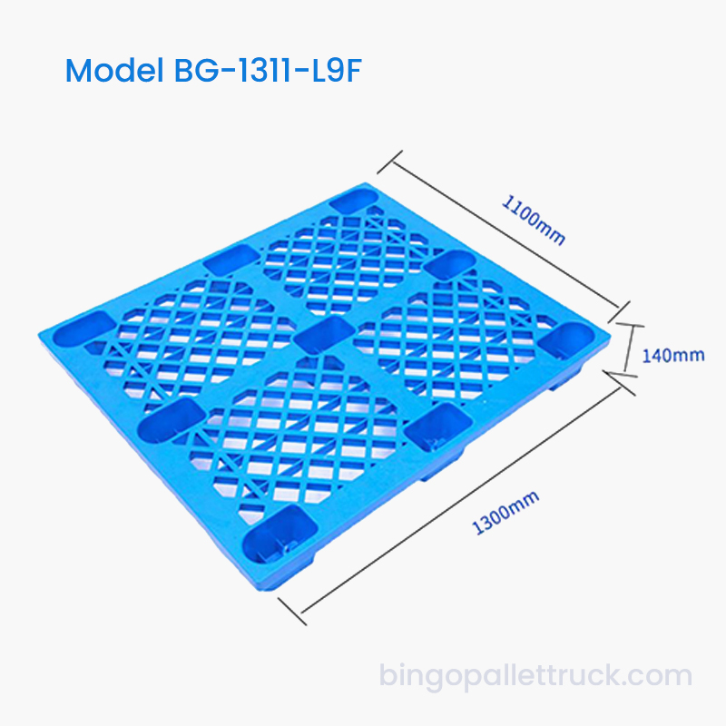 Pallet resistente e leggero da 1.300×1.100 mm con ingresso a 4 vie
